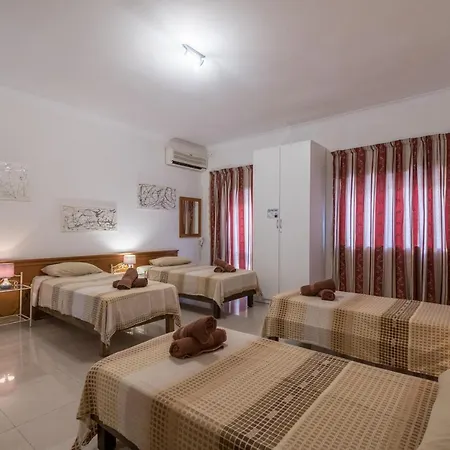 Apartment Getawaysmalta - Seaspray Large In St Julian's Close To Paceville *